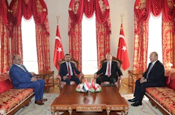 Turkish President Recep Tayyip Erdoğan (2nd R) meets with Speaker of the Iraqi parliament Mohammed Al-Halbousi (2nd L) in Istanbul, Turkey on Oct. 10, 2018. (Photo via Getty Images)