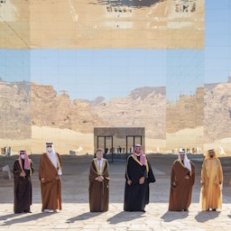 صورة جماعية للقمة الحادية والأربعين لمجلس التعاون الخليجي المنعقدة في مدينة العلا، المملكة العربية السعودية. في 5 يناير/كانون الثاني 2021. (الصورة عبر غيتي إيماجز)
