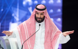 محمد بن سلمان آل سعود، ولیعهد عربستان، در جریان گردهمایی سرمایه‌گذاری سالانه‌ی "داووس صحرا"؛ ریاض، عربستان، ۲ آبان ۱۳۹۷/ ۲۴ اکتبر ۲۰۱۸. (عکس از گتی ایمیجز)