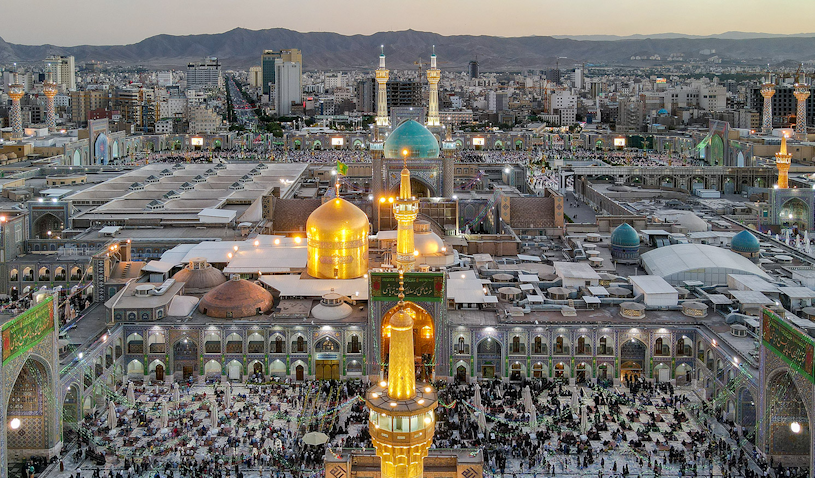 مقام علي الرضا في مشهد، شمال شرق إيران، 20 يونيو/حزيران 2021 (الصورة عبر موقع العتبة الرضوية)