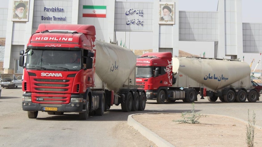Iranian goods being exported from Parvizkhan border terminal to neighboring Iraq on Nov. 08, 2019. (Photo via Rouydad24.ir)