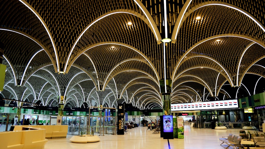 تصویری از فرودگاه بین‌المللی بغداد؛ عراق، ۲۷ بهمن ۱۴۰۰/ ۱۶ فوریه ۲۰۲۲. (عکس از صفا دانشور/ ویکی‌مدیا)