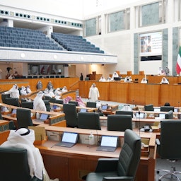 جلسه‌ی مجلس ملی کویت؛ ۹ فروردین ۱۴۰۱/ ۲۹ مارس ۲۰۲۲. (عکس از توییتر مجلس‌الامه)