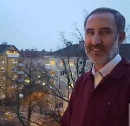 صورة حميد نوري، مسؤول سابق في القضاء الإيراني. (عبر مواقع التواصل الاجتماعي)