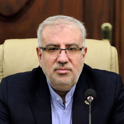 وزير النفط الإيراني جواد أوجي يحضر اجتماعا في طهران، إيران في 14 يونيو/حزيران 2022 (تصوير مهران رياضي عبر شانا)