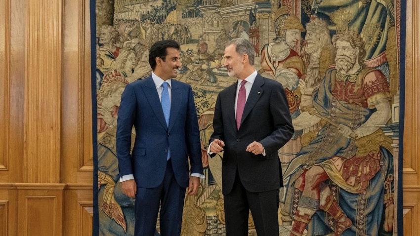 أمير قطر الشيخ تميم بن حمد آل ثاني يلتقي ملك إسبانيا فيليبي السادس في مدريد، إسبانيا. 18 مايو/أيار 2022 (المصدر:صفحة تميم بن حمد عبر تويتر )