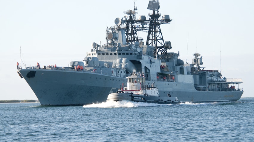 A Russian Navy destroyer arrives at Joint Base Pearl Harbor-Hickam on June 29, 2012. (Photo via Wikimedia Commons)