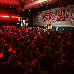 إيرانيون في حداد في ذكرى استشهاد الإمام الشيعي الثالث في طهران، إيران. 1 أغسطس/آب 2022. (الصورة عبر وكالة تسنيم للأنباء)