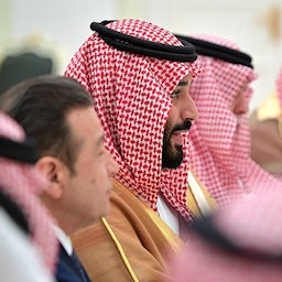 محمد بن سلمان آل سعود، ولیعهد عربستان سعودی، در یک نشست؛ مسکو، روسیه، ۲۴ خرداد ۱۳۹۷/ ۱۴ ژوئن ۲۰۱۷. (عکس از وبسایت ریاست‌جمهوری روسیه)