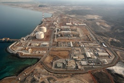 An aerial view of the Yemen LNG production plant in the southern port town of Balhaf, Yemen in 2015. (Source: YemenLNGservice/Facebook)