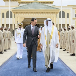 دیدار بشار اسد، رئیس‌جمهور سوریه، با محمد بن زاید آل نهیان، رئیس امارات؛ ابوظبی، دوبی، ۲۸ اسفند ۱۴۰۱/ ۱۹ مارس ۲۰۲۳. (عکس دست اول از وام)