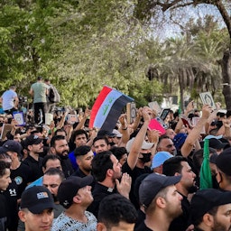 عراقی‌ها در حال تظاهرات علیه قرآن‌سوزی در دانمارک و سوئد؛ بغداد، عراق، ۳۱ تیر ۱۴۰۲/ ۲۲ ژوئیه ۲۰۲۳. (عکس از رسانه‌های اجتماعی)