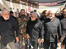 اسماعیل قاآنی، فرمانده نیروی قدس سپاه؛ سامرا، عراق، ۱ شهریور ۱۴۰۲. (عکس از شبکه‌ی خبری العالم)