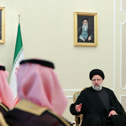 الرئيس الإيراني إبراهيم رئيسي يتسلم أوراق اعتماد السفير السعودي في طهران، إيران، في 24 أكتوبر/تشرين الأول 2023. (الصورة عبر موقع الرئاسة الإيرانية)