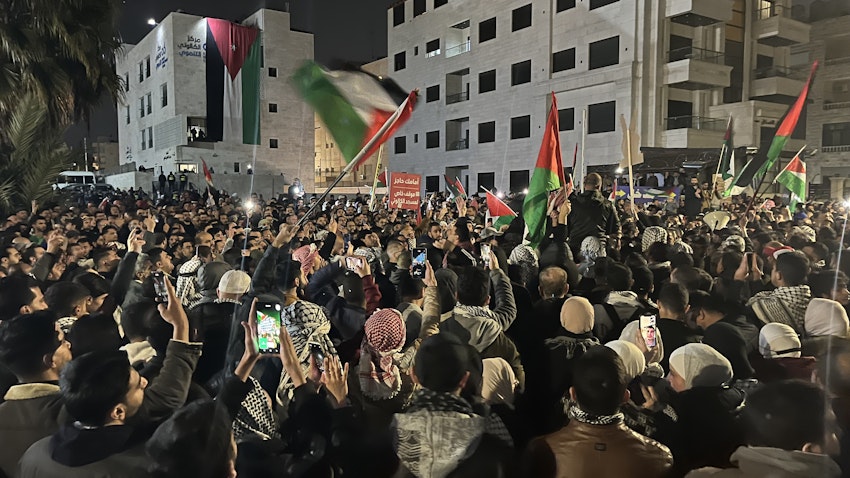 حضور هزاران نفر در تظاهرات حامی فلسطین؛ عمان، اردن، ۷ فروردین ۱۴۰۳/ ۲۶ مارس ۲۰۲۴. (عکس از گتی ایمیجز)