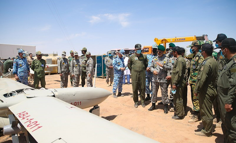 الجيش الإيراني يجري مناورة للطائرات المسيّرة لمدة يومين في عدد من أنحاء البلاد. 24 أغسطس/آب 2022. (الصورة لمصطفى طهراني عبر وكالة تسنيم للأنباء).