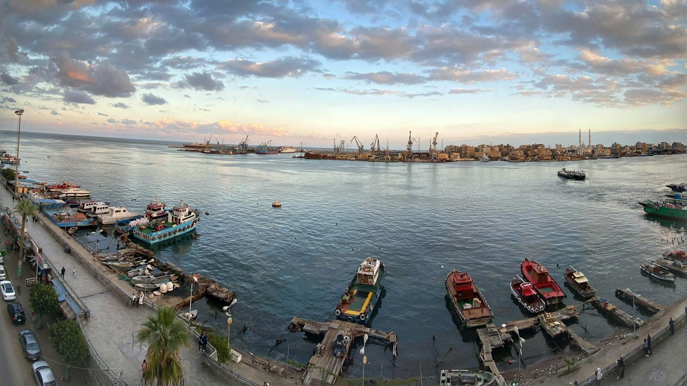 Egypt’s Conundrum in Yemen: Is it Possible to Safeguard the Suez without Engaging the Houthis? Egypt’s Conundrum in Yemen: Is it Possible to Safeguard the Suez without Engaging the Houthis?