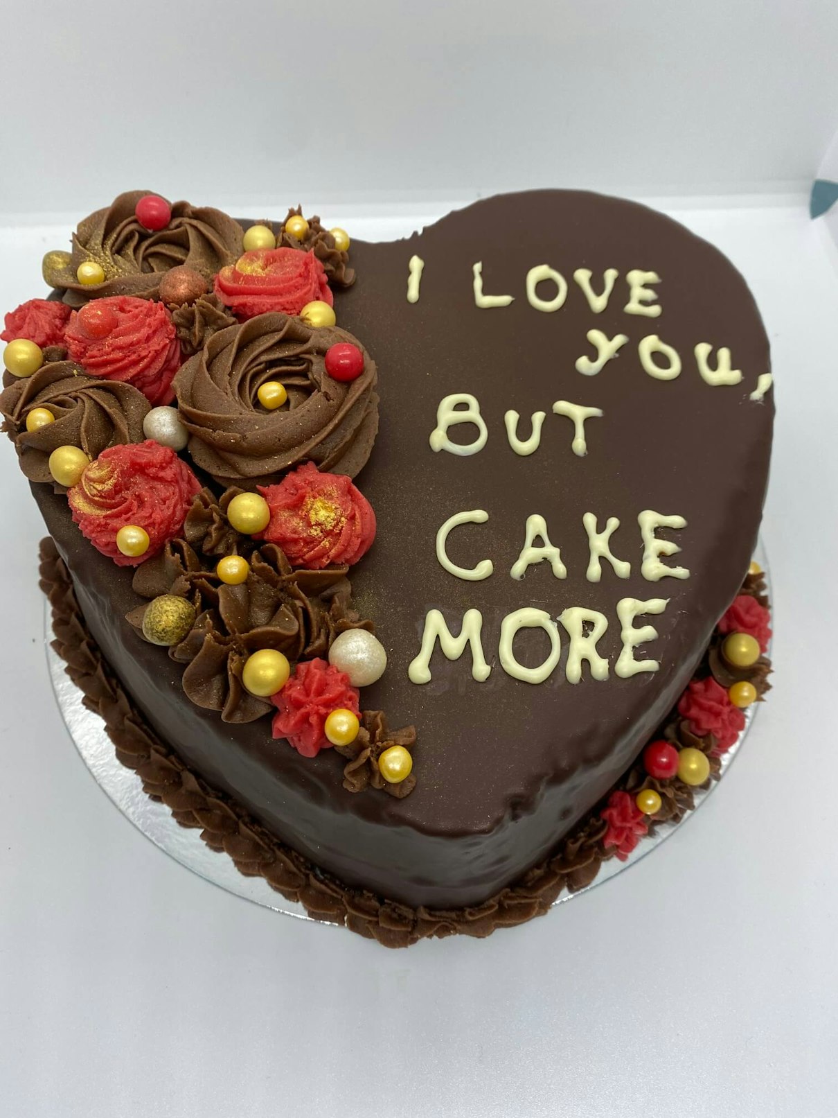 Valentine I love you but cake more