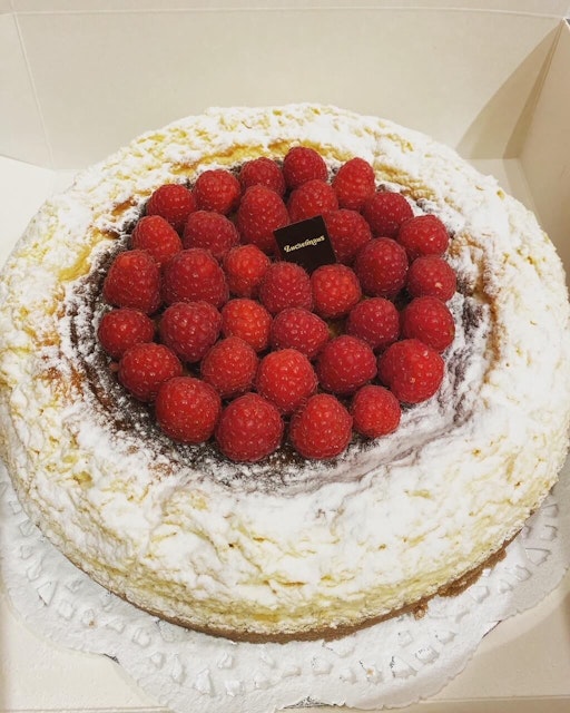 Austrian Baked Cheesecake | Zuckermaus Bakery