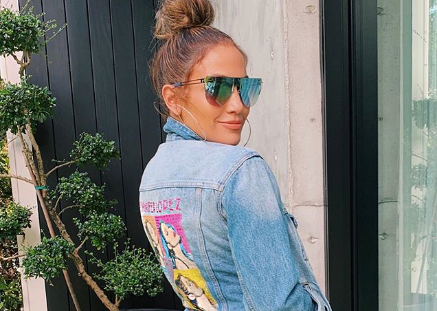 Jennifer Lopez e Guess una collezione per \