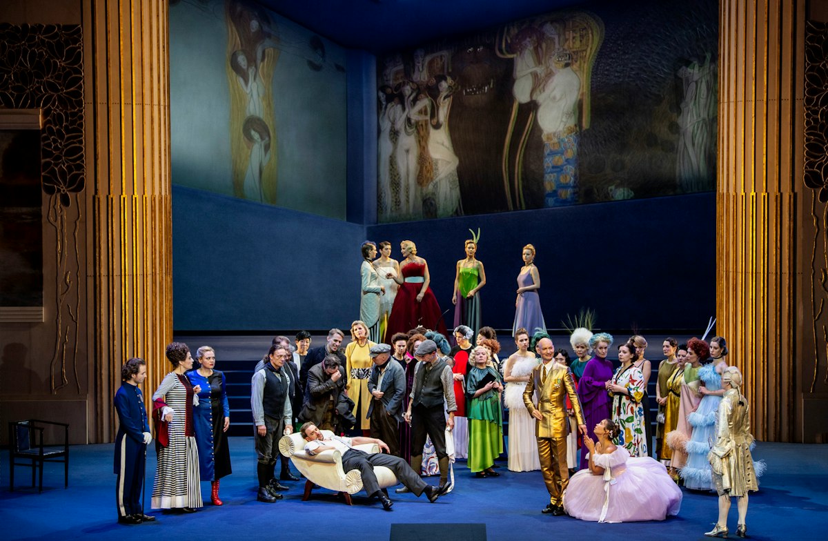 Arthur Arbesser veste l'opera di Berlino 