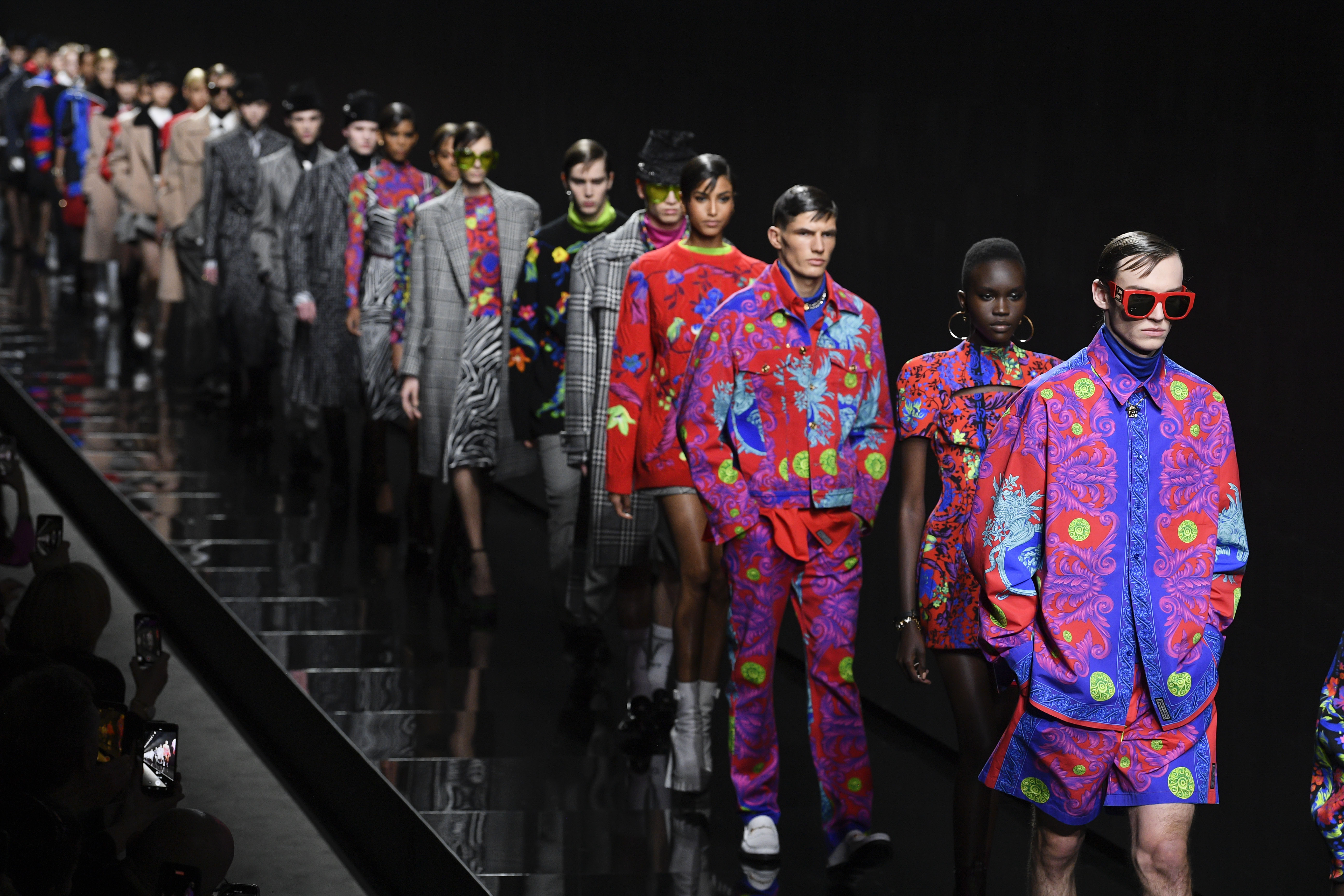 Vestiti versace 2020 hotsell