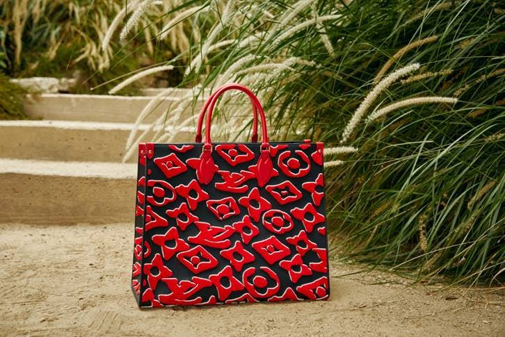 Le borse con logo di Louis Vuitton son tornate: la prova è nello