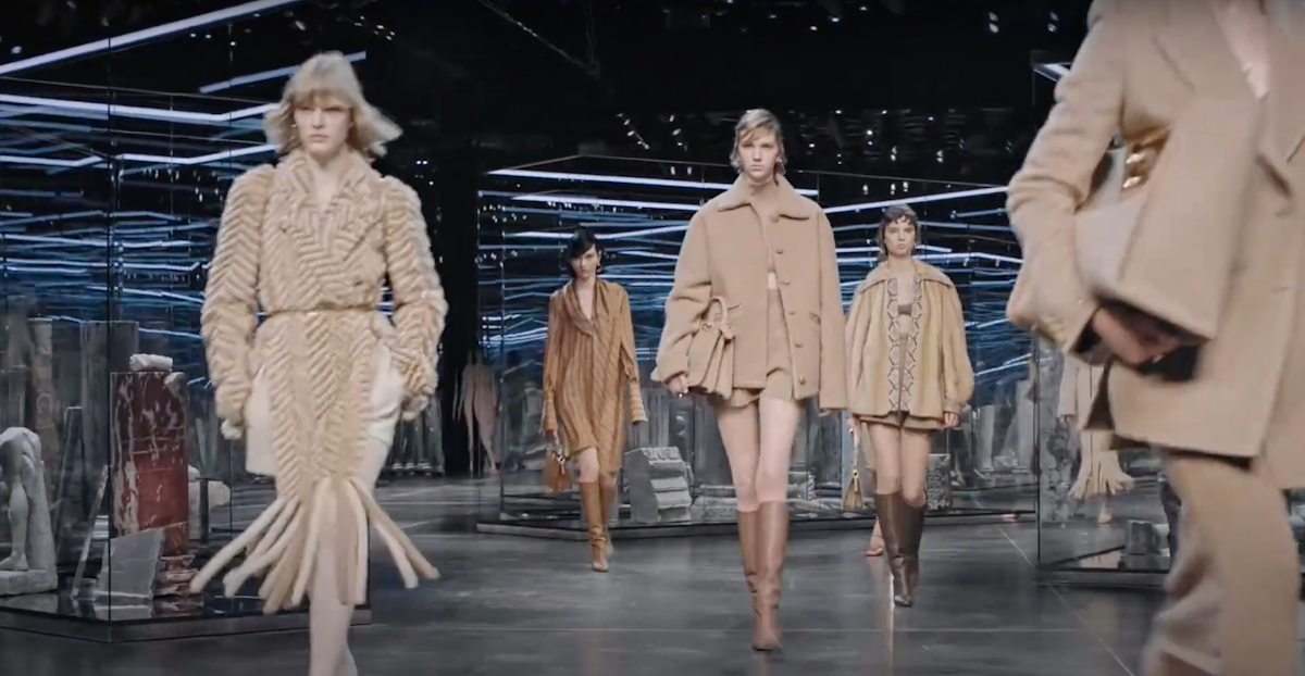 Fendi la collezione Autunno Inverno 2021 2022 di Kim Jones