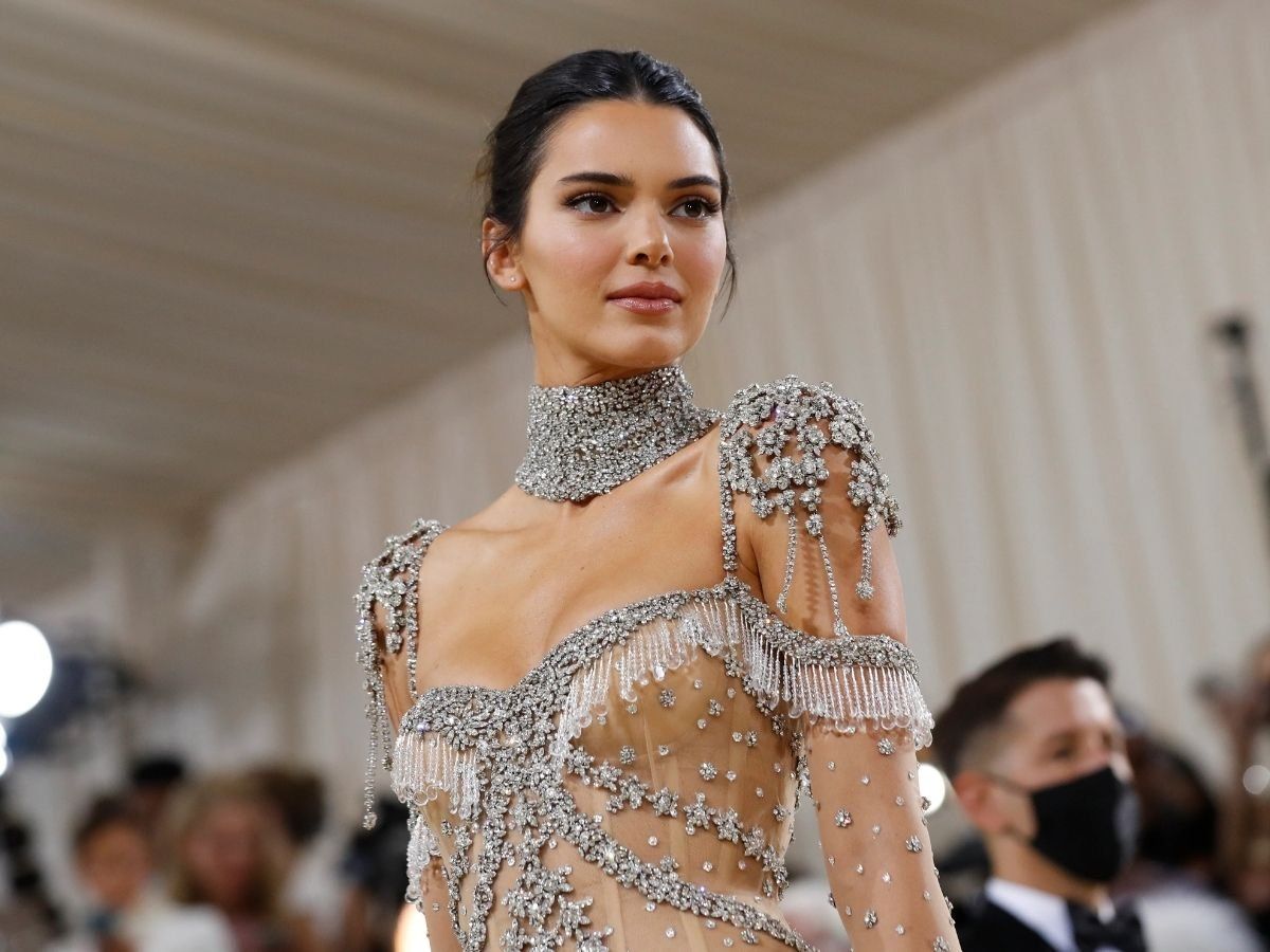Come vestirsi a Capodanno 2022: scegli il look
