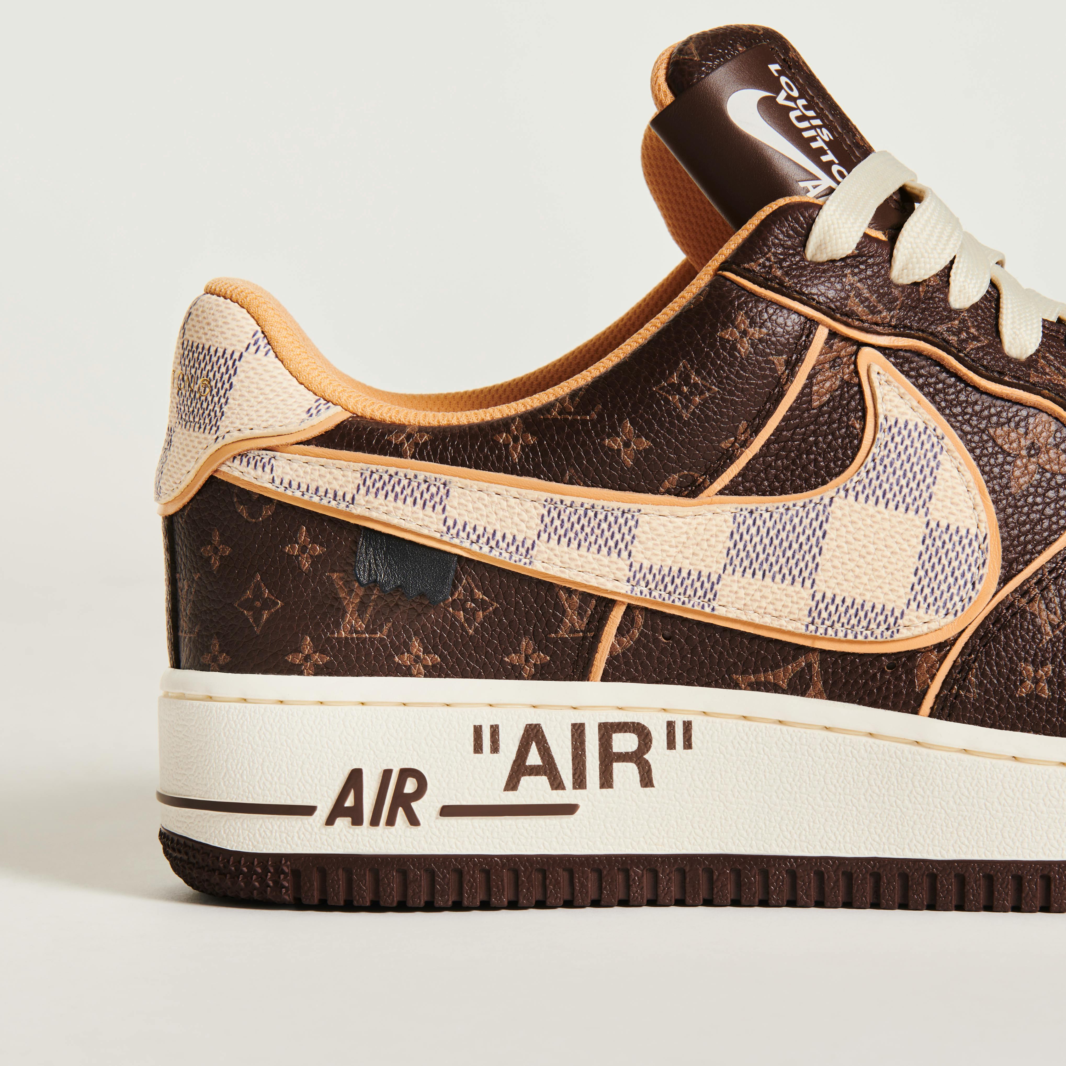 4.000 dollari al paio: lo streetwear celebra la nomina di Abloh da Vuitton  con 10 sneaker Off-Louis Air Jordan 1 - LaConceria