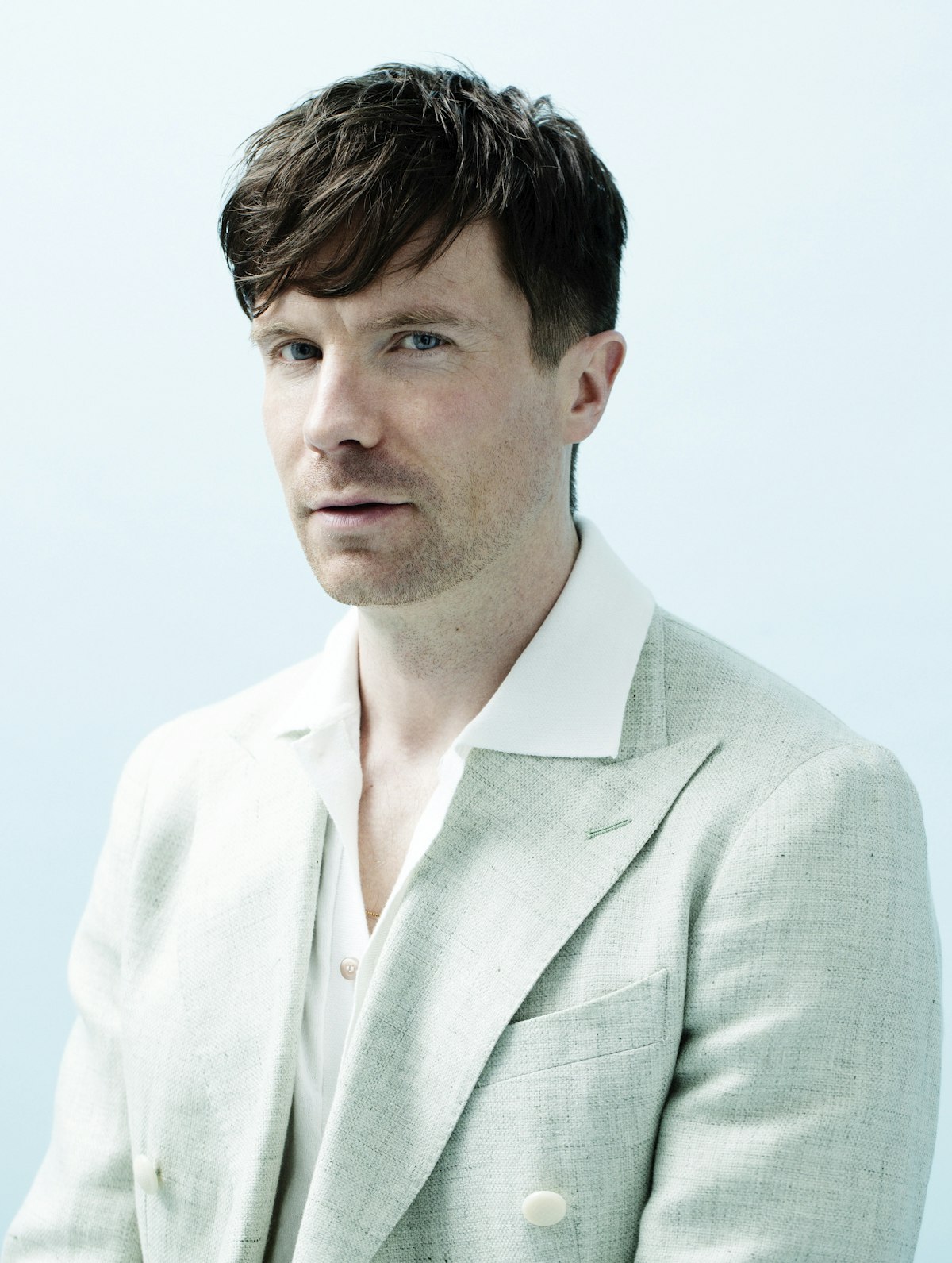 Dives Deep Joe Dempsie