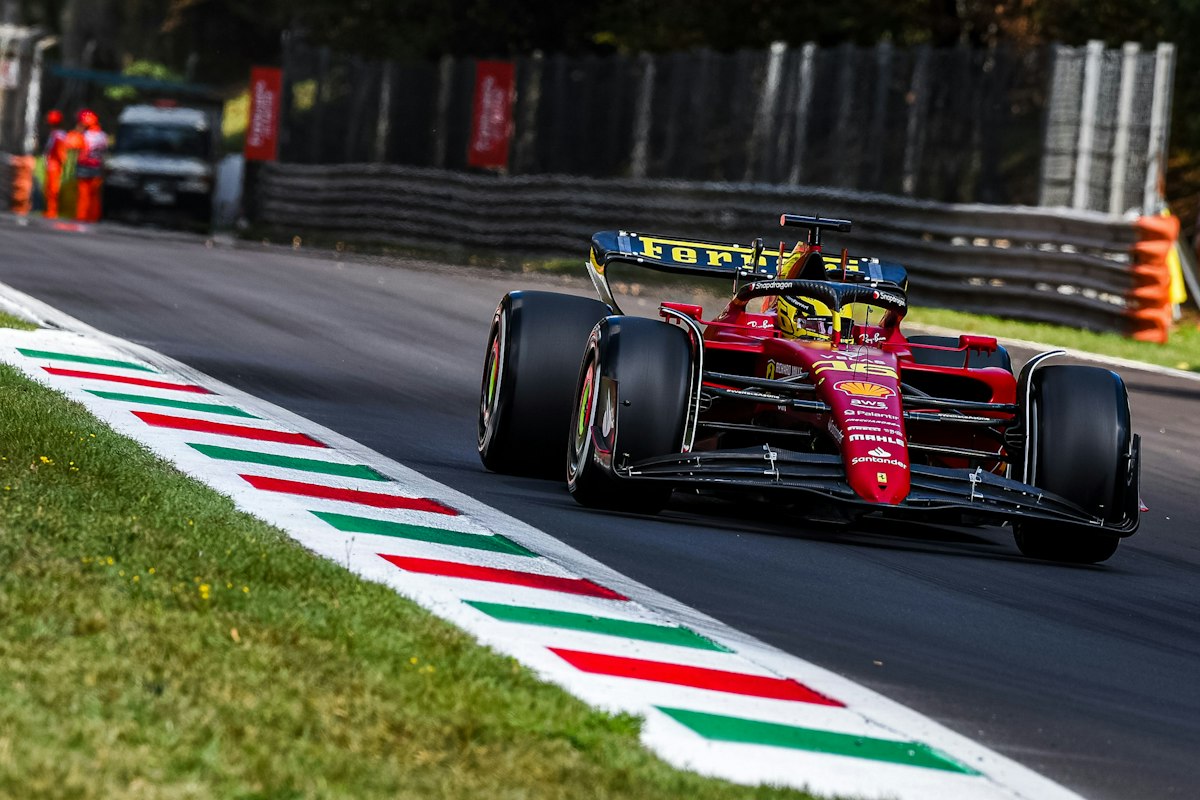 Ray-Ban e i 75 anni di Ferrari