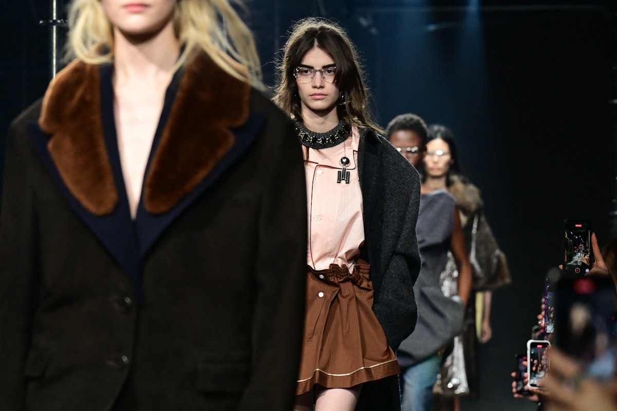 Il presente di Prada e sfilata autunno inverno 20252026