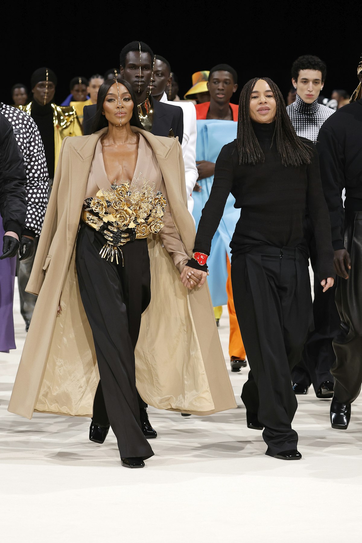 Olivier Rousteing lascia la direzione creativa di Balmain dopo 14 anni
