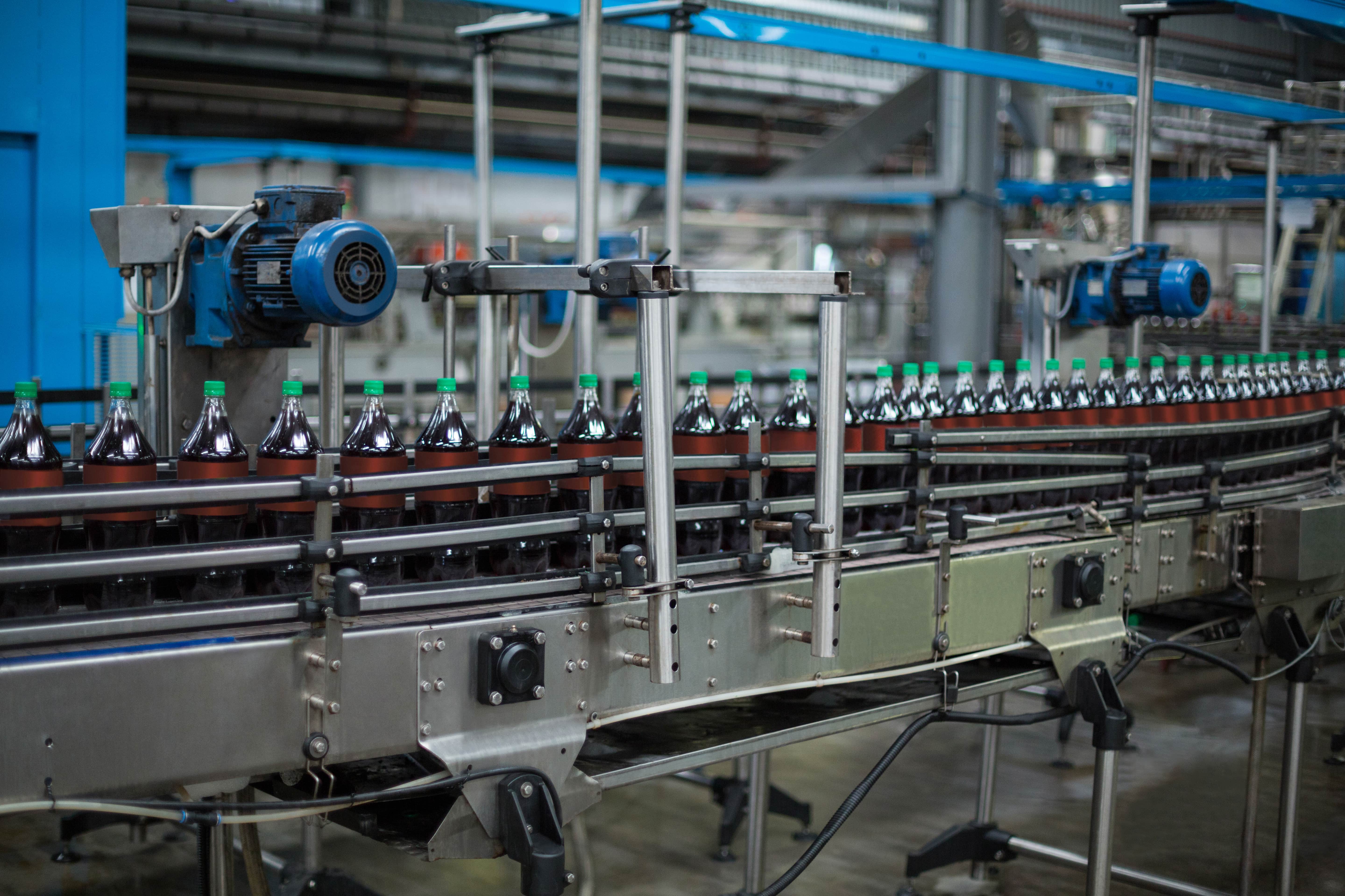 Beverage manufacturing machine