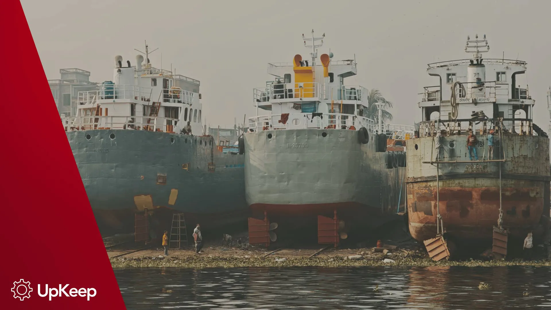 Stop the Breakdowns: An Informative Guide to Fleet Maintenance Software