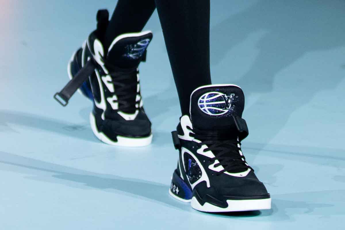 white puma high tops