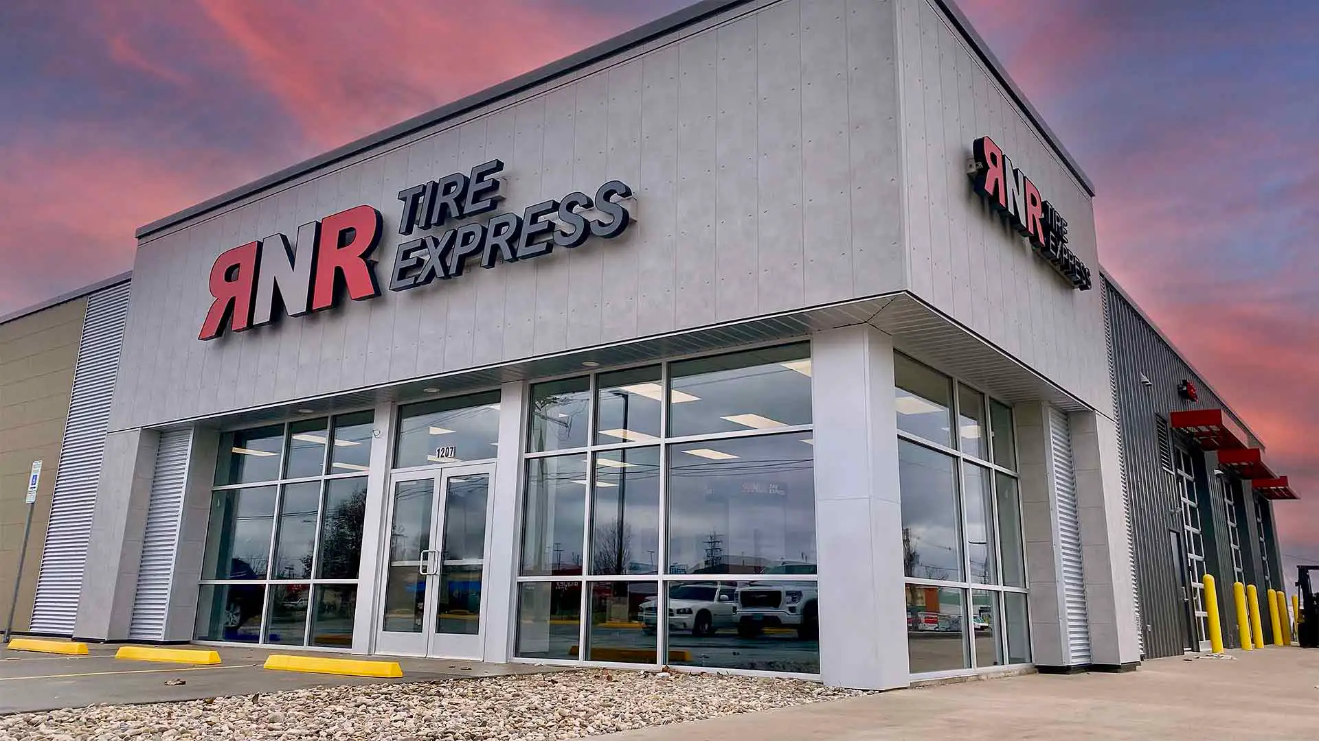 Should I open or buy a RNR Tire Express franchise in 2027?