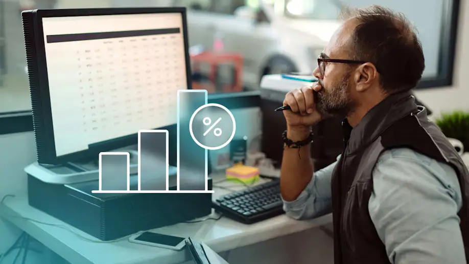 service writer shop owner using software