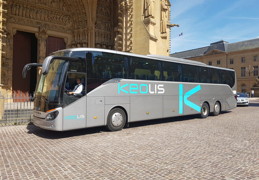 Location de cars CONFORT+ grande capacité avec chauffeur (crédit Keolis 3 Frontières)