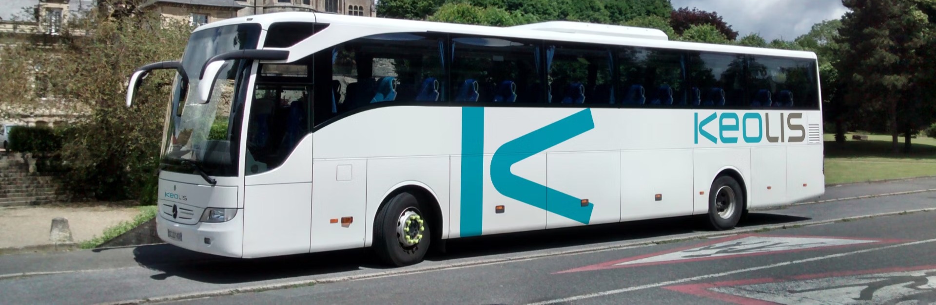 People with mask on a bus