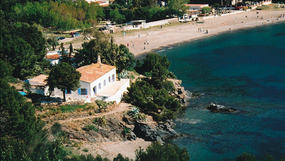 Three-Michelin-star restaurant, El Bulli, on the Mediterranean coast