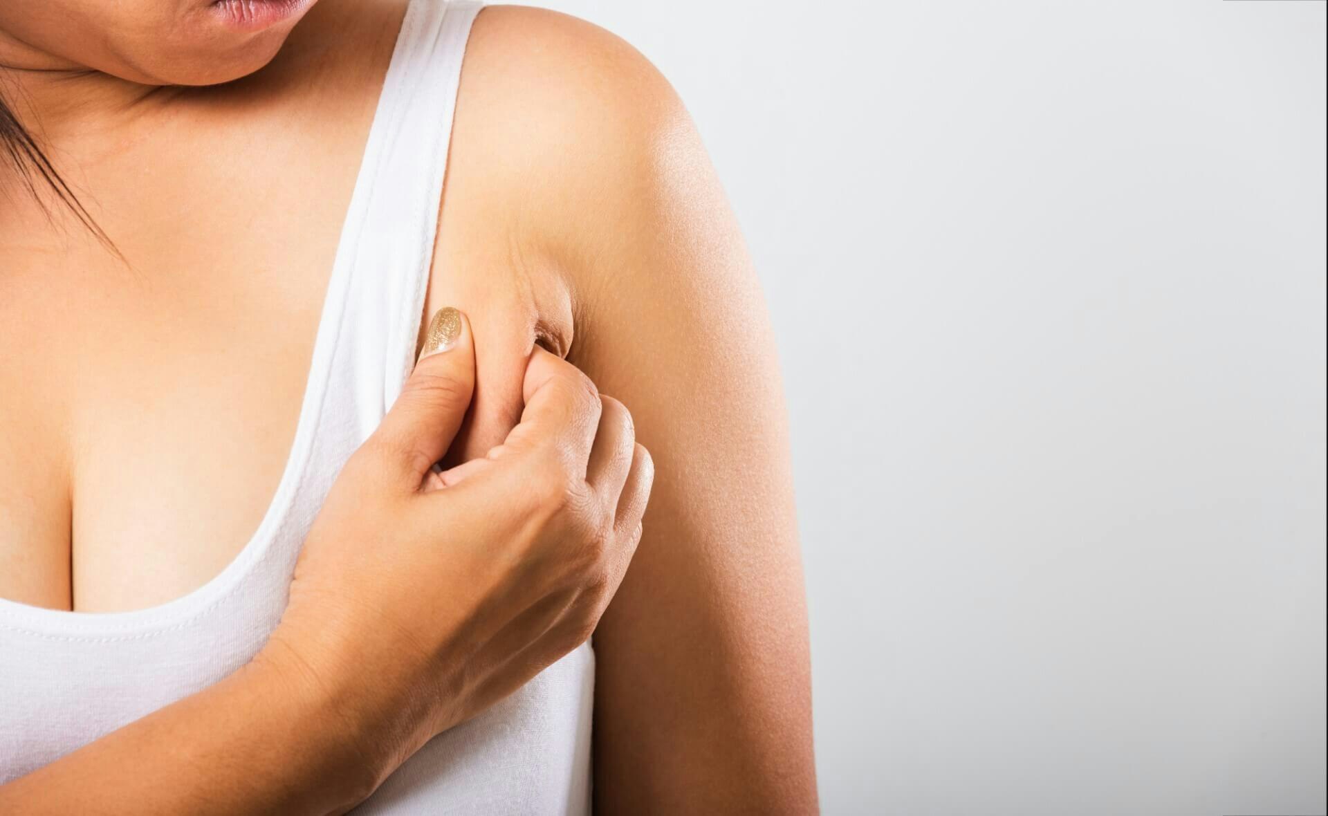 girl showing armpit