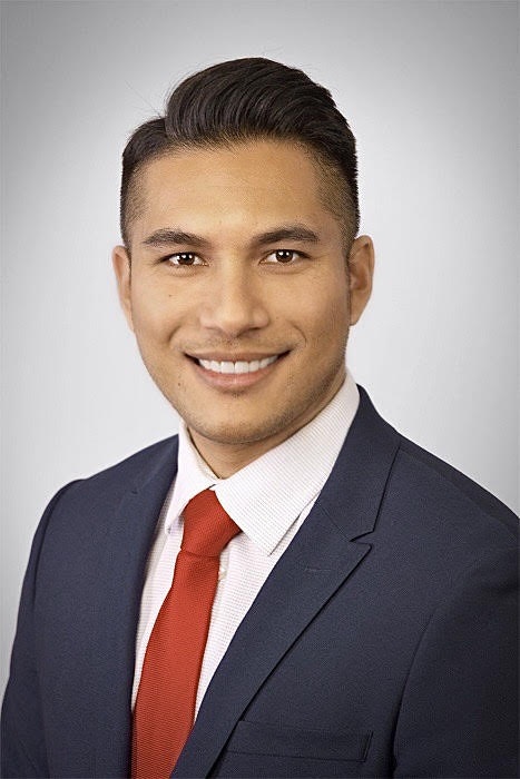 Dr. Kaimana B. Chow headshot