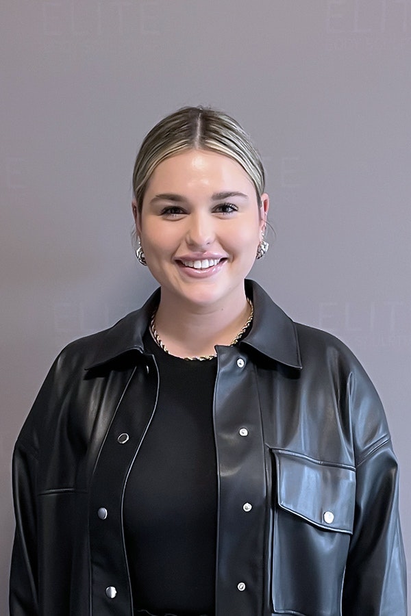 jennie brow headshot