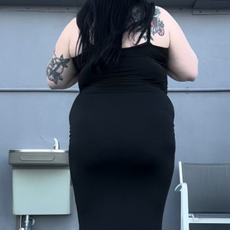 Hannah in dress before airsculpt