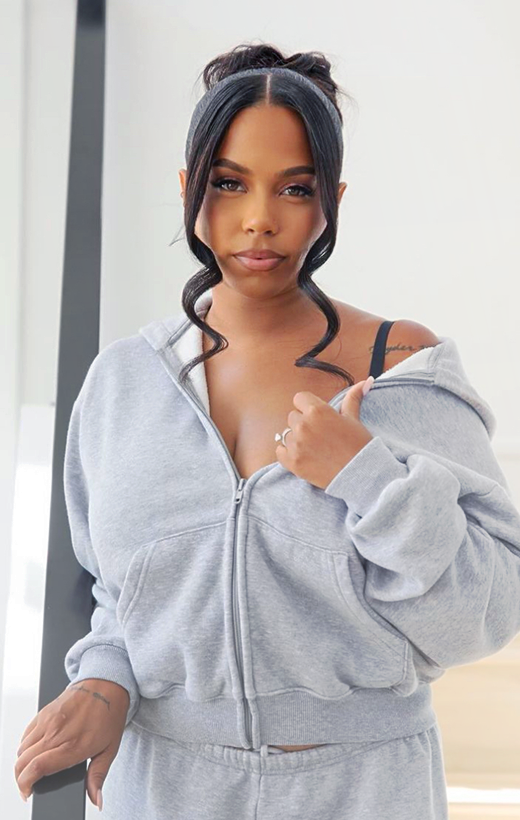Chyenne in grey hoodie