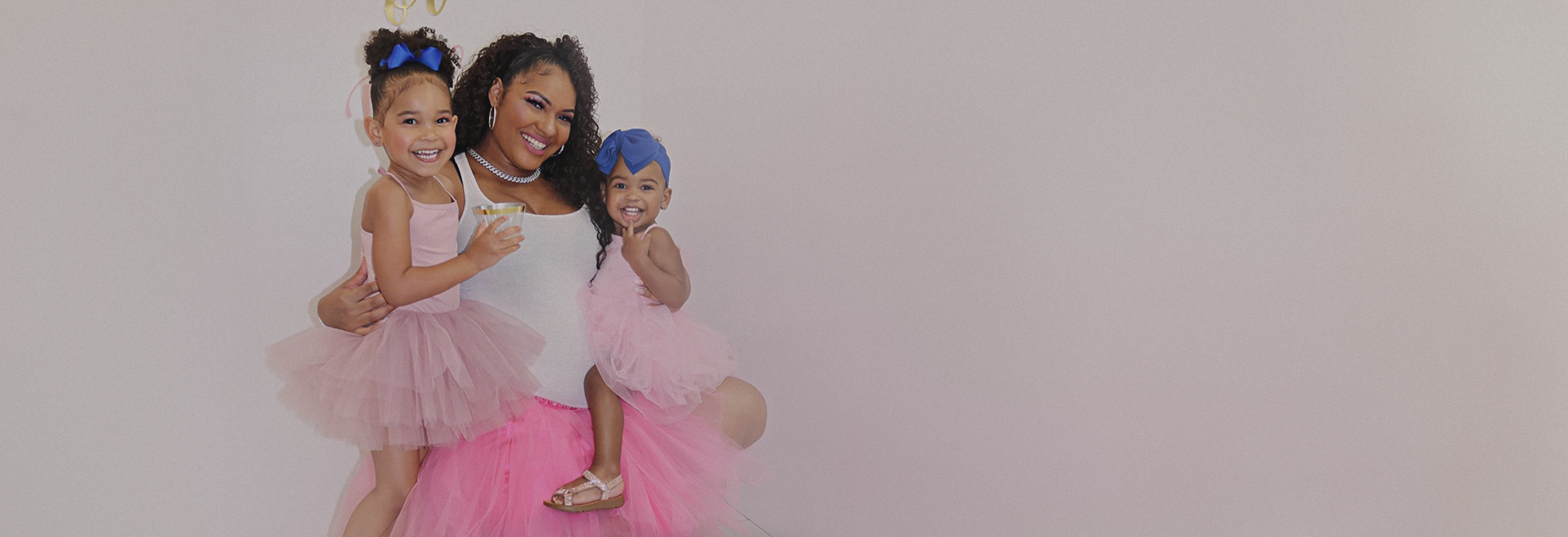 DeLeesa Unique with kids