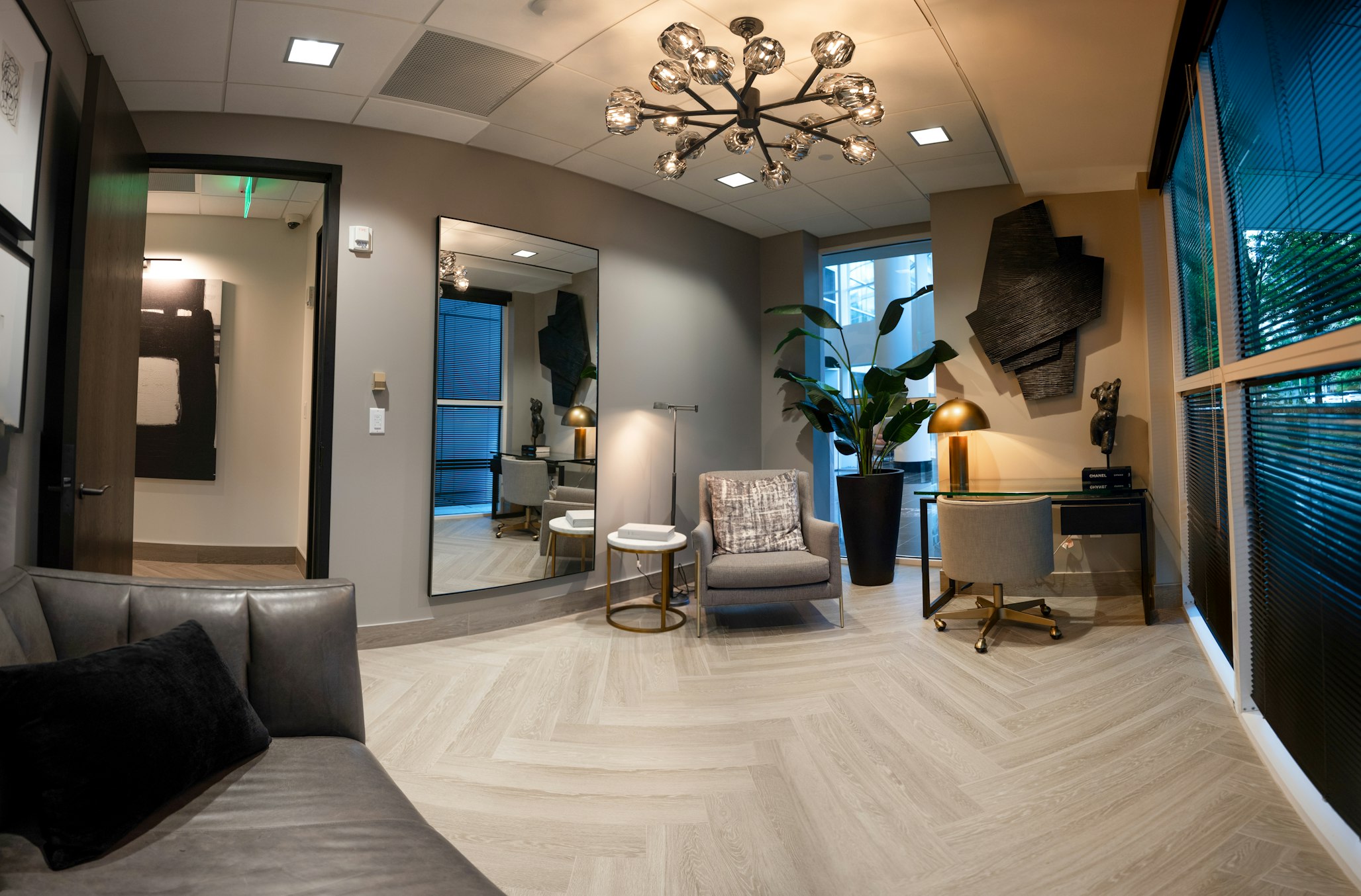 Consultation room in AirSculpt Body Contouring Atlanta clinic