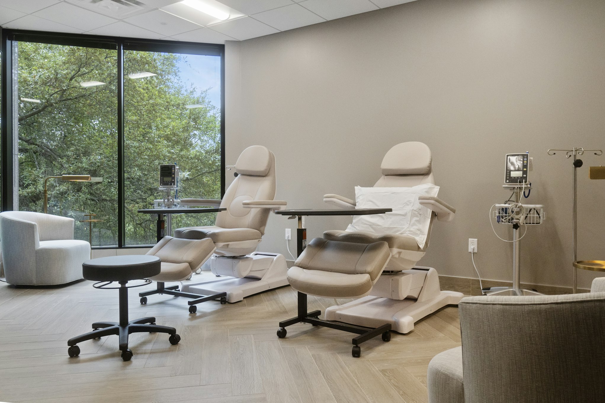 Recovery room in AirSculpt Body Contouring Austin clinic